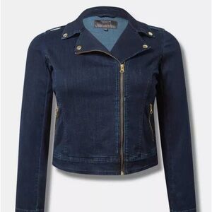 ✨TORRID✨Denim Vintage Stretch Moto Jacket. Super cute! NWT